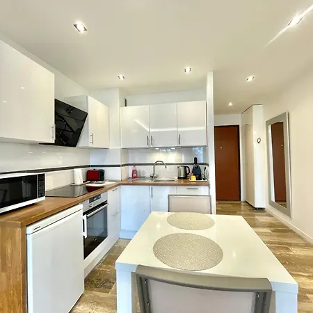 Grand Croisette, By Welcome To Cannes